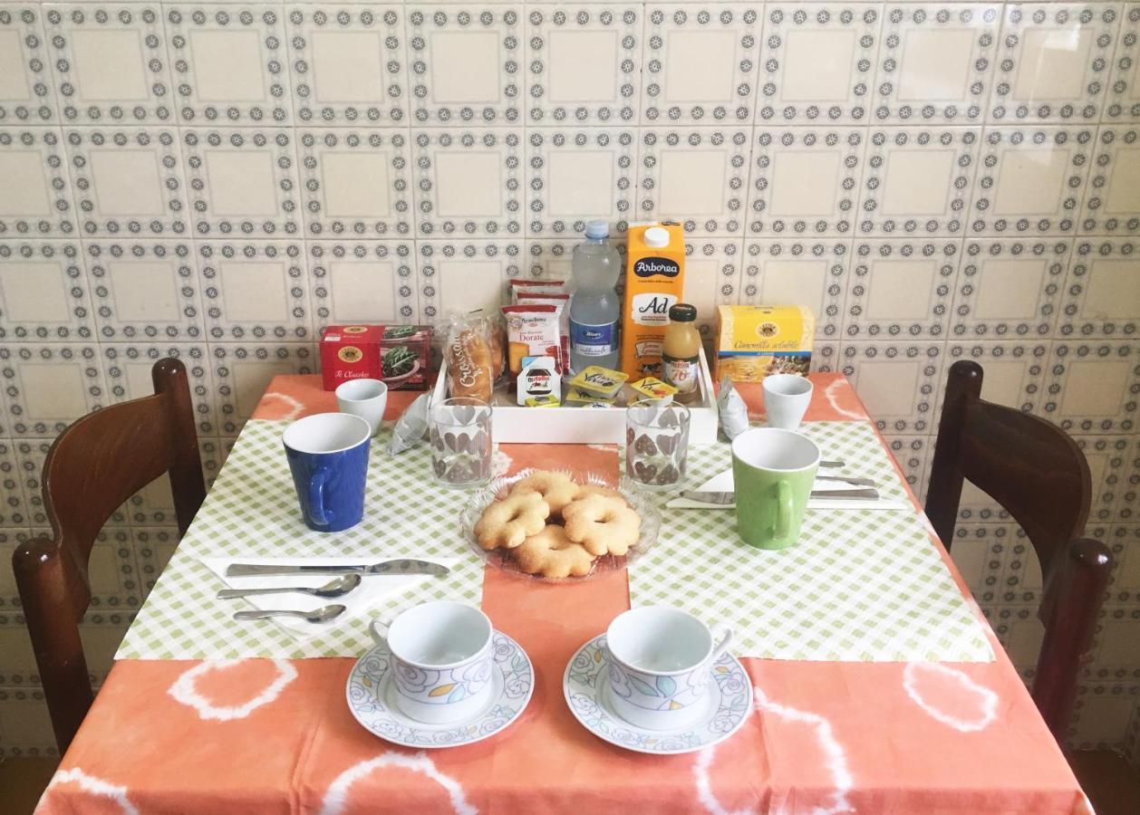 Bed And Breakfast Da Antonio - Orgosolo Exteriör bild