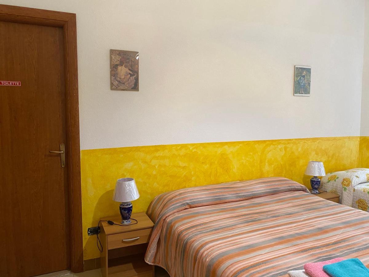 Bed And Breakfast Da Antonio - Orgosolo Exteriör bild